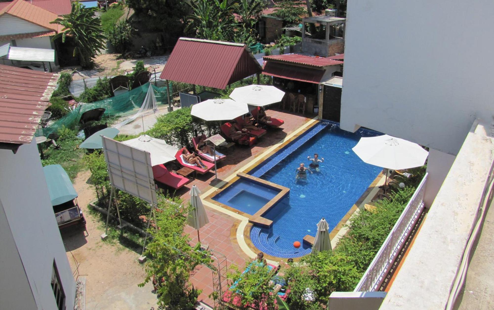 Hotel Blossoming Romduol Boutique 3*