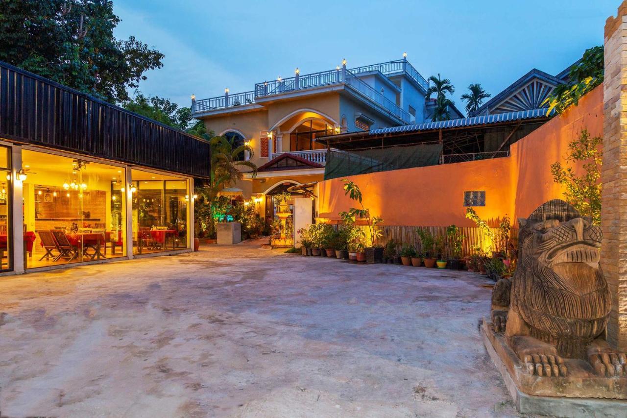 Blossoming Romduol Boutique Hotel